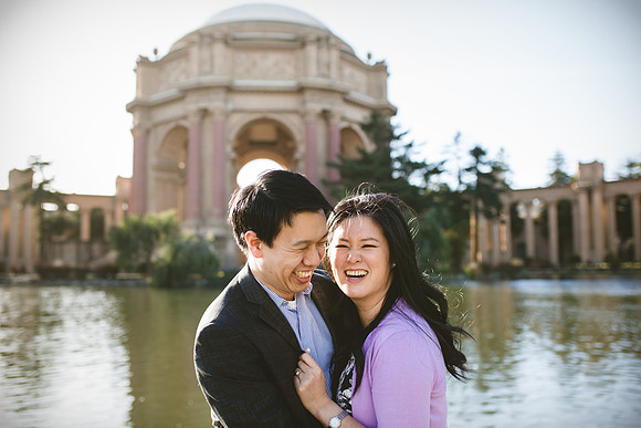 engagement photos at the palace of fine arts